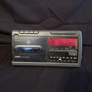 Vintage GE 7-4936A Cassette Digital Alarm Clock AM/FM Radio Tested Working